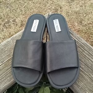 Steve Madden Matte Black Wide-Band Slide Sandals